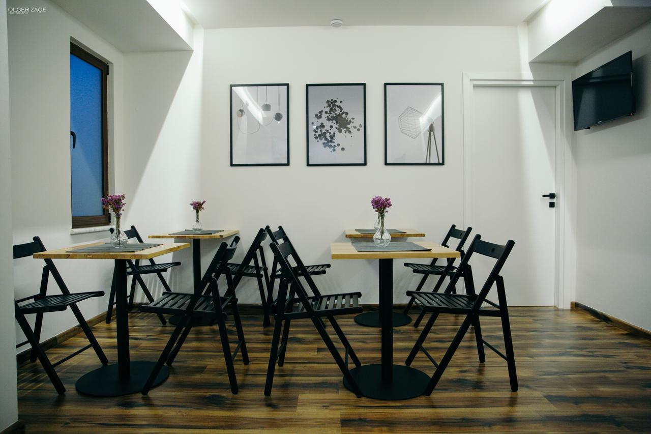 7Seven Hotel Korce Exteriér fotografie