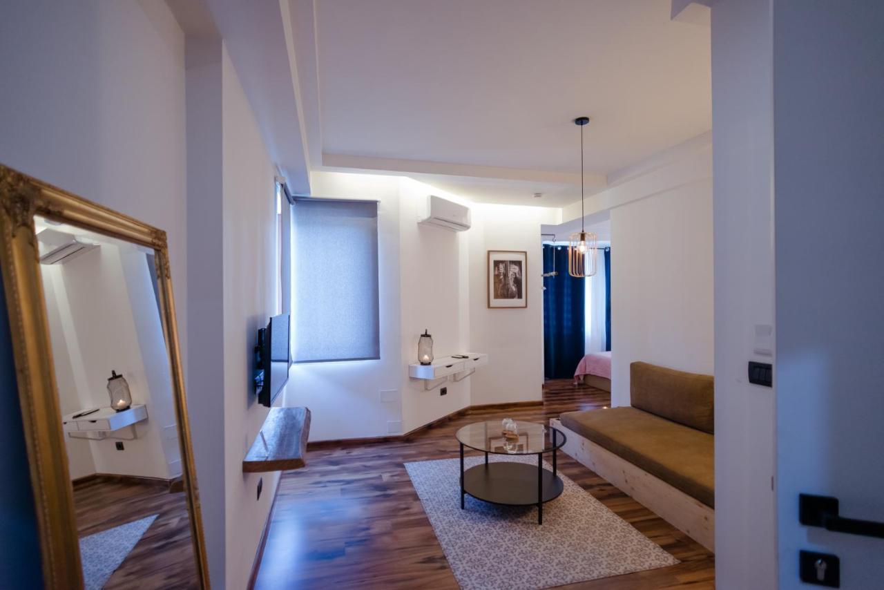 7Seven Hotel Korce Exteriér fotografie
